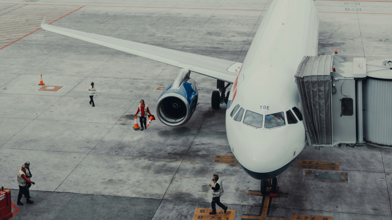 美国联邦航空局发起活动招募游戏玩家担任空中交通管制员的六位数职位